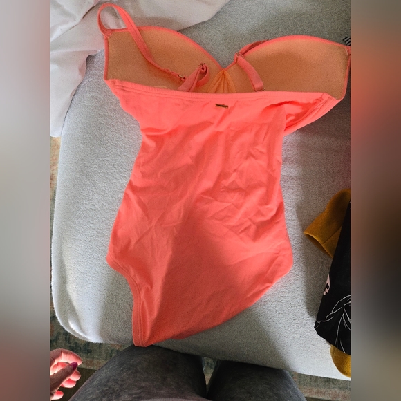 NWOT VS Bombshell One piece - Picture 5 of 5